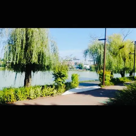By The Lake Apartment Cluj-Napoca