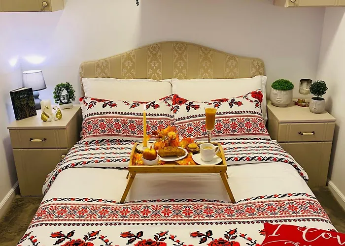 アパート By The Lake