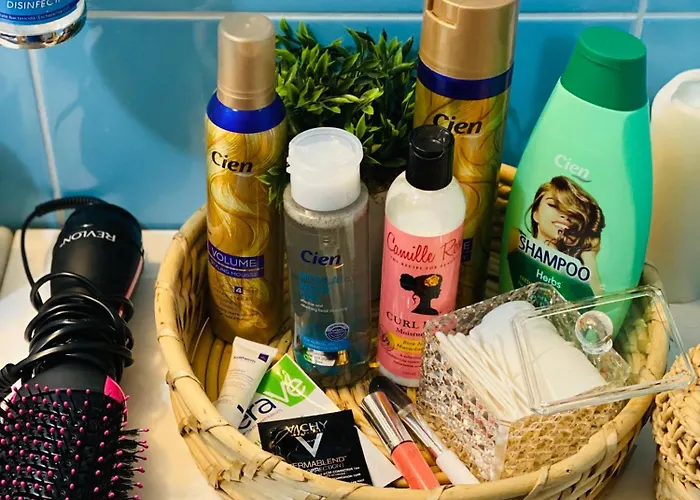 アパート By The Lake